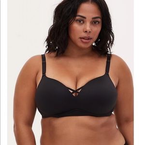 Torrid 360° BACK SMOOTHING PUSH-UP WIRE-FREE BRA